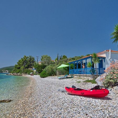 Seahorse Cottage Mourtero Luaran gambar